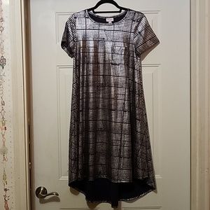 Extra small silver elegant lularoe Carly